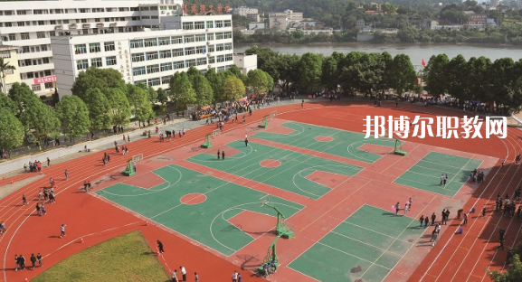 福建理工學(xué)校2023年學(xué)費(fèi)、收費(fèi)多少