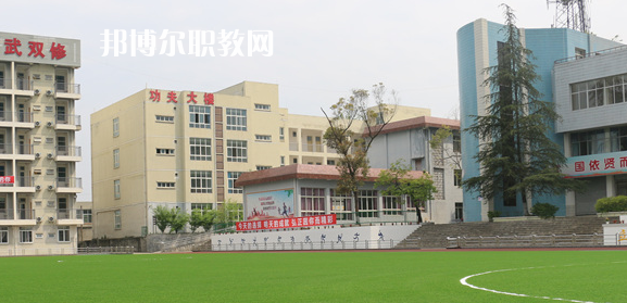 德陽弘正科技職業(yè)學校2023年學費、收費多少