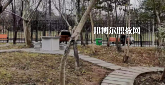2023年達(dá)州理工職業(yè)技術(shù)學(xué)校學(xué)費(fèi)、收費(fèi)多少