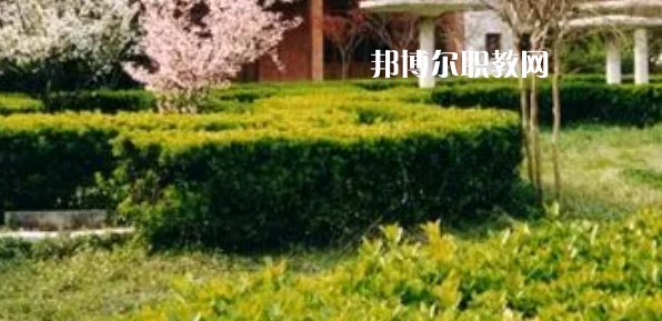江蘇印刷技工學校地址在哪里，哪個地區(qū)，哪個城市?