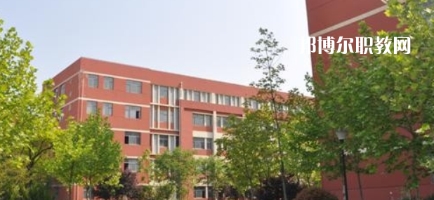 江蘇省東海中等專業(yè)學(xué)校地址在哪里，哪個地區(qū)，哪個城市?