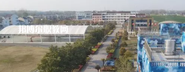 泰州市姜堰區(qū)新世紀(jì)武藝學(xué)校地址在哪里，哪個(gè)地區(qū)，哪個(gè)城市?