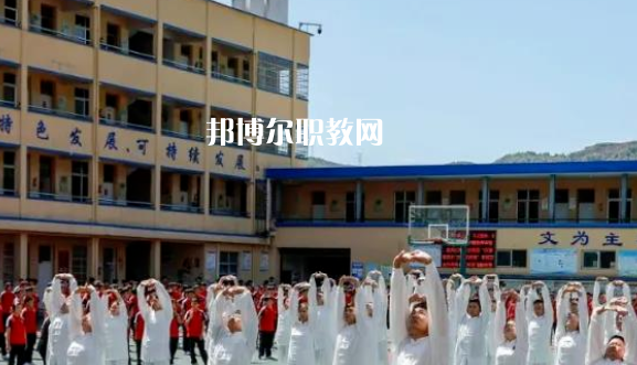 蒼南縣飛林職業(yè)學(xué)校地址在哪里，哪個(gè)地區(qū)，哪個(gè)城市?