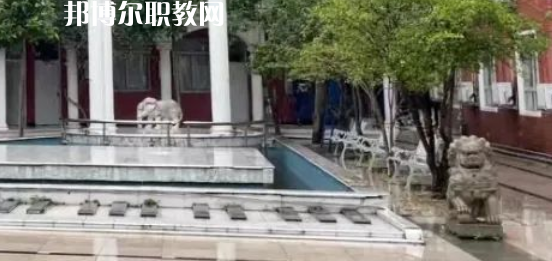 臺(tái)州市雙語實(shí)驗(yàn)學(xué)校地址在哪里，哪個(gè)地區(qū)，哪個(gè)城市?
