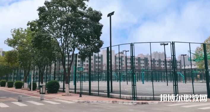 西安外事技工學校地址，乘車路線