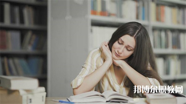 廬州衛(wèi)生科技學(xué)校有哪些招生專(zhuān)業(yè)（2023年）