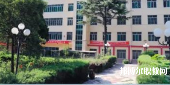 寶雞秦華職業(yè)技術(shù)學(xué)校地址，乘車(chē)路線(xiàn)