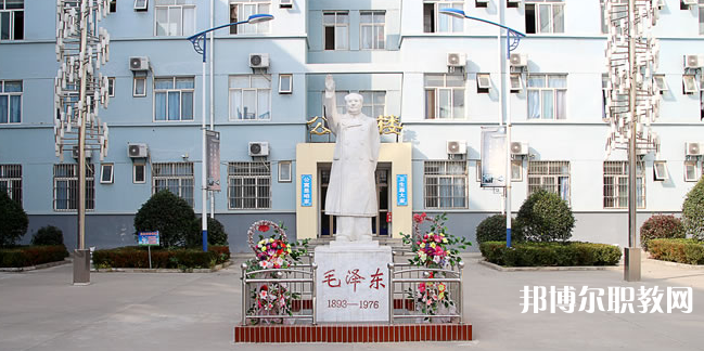 2023渭南市軌道交通運(yùn)輸高級(jí)技工學(xué)校招生計(jì)劃 招生人數(shù)是多少(附要求、條件、對(duì)象)