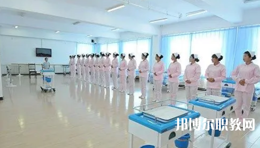 四川育英醫(yī)養(yǎng)科技技工學校2024年報名條件、招生要求、招生對象