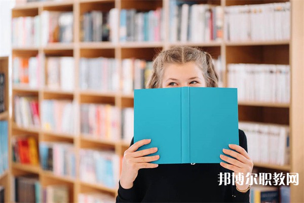 湖北哪里的中職學(xué)校能讀機(jī)電類（機(jī)電技術(shù)、工業(yè)機(jī)器人、電子技術(shù)應(yīng)用）專業(yè)