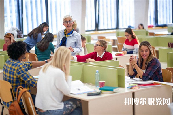 廣東哪里的中職學(xué)校能讀計(jì)算機(jī)網(wǎng)絡(luò)應(yīng)用專(zhuān)業(yè)