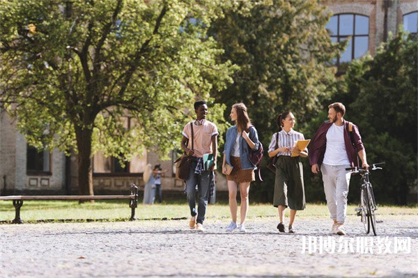 廣東哪里的職業(yè)學(xué)校能讀服務(wù)機(jī)器人裝調(diào)與維護(hù)專(zhuān)業(yè)
