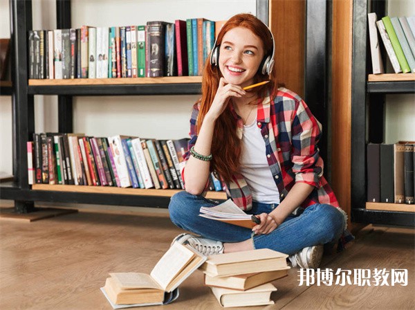 廣東哪里的技工學(xué)校能讀計(jì)算機(jī)網(wǎng)絡(luò)專(zhuān)業(yè)