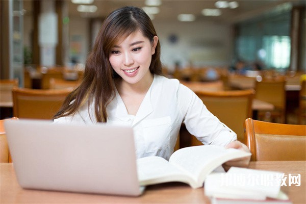 廣東哪里的中職學校能讀陶瓷裝飾設(shè)計專業(yè)