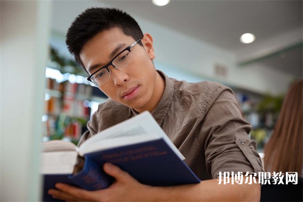 廣東哪里的中專學校能讀工業(yè)設(shè)計(模具制造技術(shù))專業(yè)