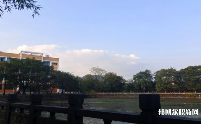 靈川縣職業(yè)中等專業(yè)學校網站網址主頁