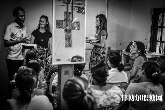 廣西哪里的職業(yè)學校能讀商務(wù)泰語專業(yè)