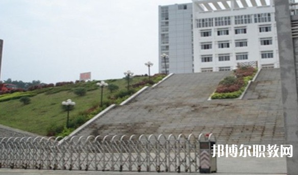 2024百色市民族工業(yè)中等專(zhuān)業(yè)學(xué)校招生計(jì)劃 招生人數(shù)是多少(附要求、條件、對(duì)象)