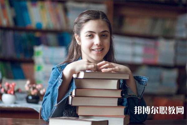 廣西哪里的職業(yè)學校能讀制冷和空調設備運行與維修專業(yè)