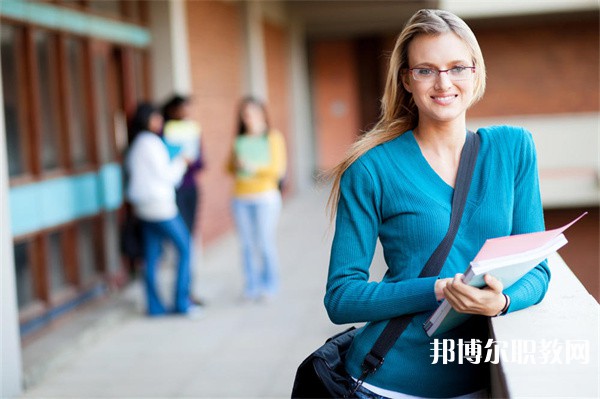 廣西哪里的技工學校能讀中式烹調(diào)專業(yè)