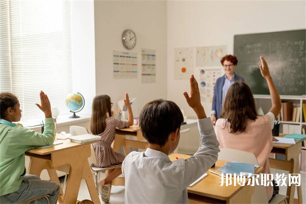 廣西哪里的中職學校能讀數(shù)控車床操作技術專業(yè)