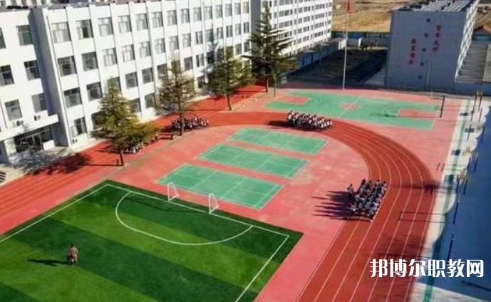 青島綠澤美術職業(yè)學校怎么樣、好不好