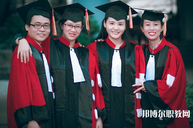 廣西哪里的職業(yè)學(xué)校能讀編程語(yǔ)言基礎(chǔ)專業(yè)