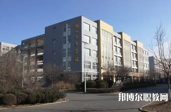 2024鞍山衛(wèi)生學(xué)校招生計(jì)劃 招生人數(shù)是多少(附要求、條件、對(duì)象)