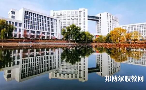 本溪市衛(wèi)生學校網站網址主頁