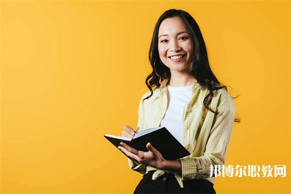 四川哪里的職業(yè)中學能讀農村經濟與管理專業(yè)
