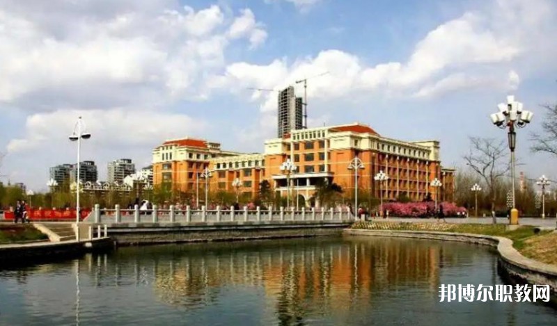 2025渤海大學(xué)附屬中等職業(yè)技術(shù)專(zhuān)業(yè)學(xué)校招生計(jì)劃 招生人數(shù)是多少(附要求、條件、對(duì)象)