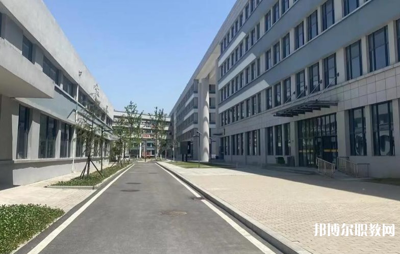 安徽省工業(yè)高級技工學(xué)校怎么樣、好不好