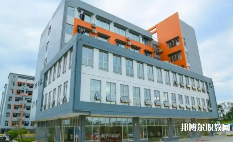 2025廣西新聞出版技工學校招生計劃 招生人數是多少(附要求、條件、對象)